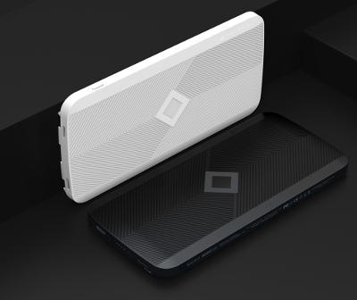 4in1マルチ充電ケーブル内蔵型 ワイヤレスモバイルバッテリー